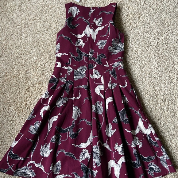 Gorgeous Banana Republic Dress NWT - Picture 2 of 4